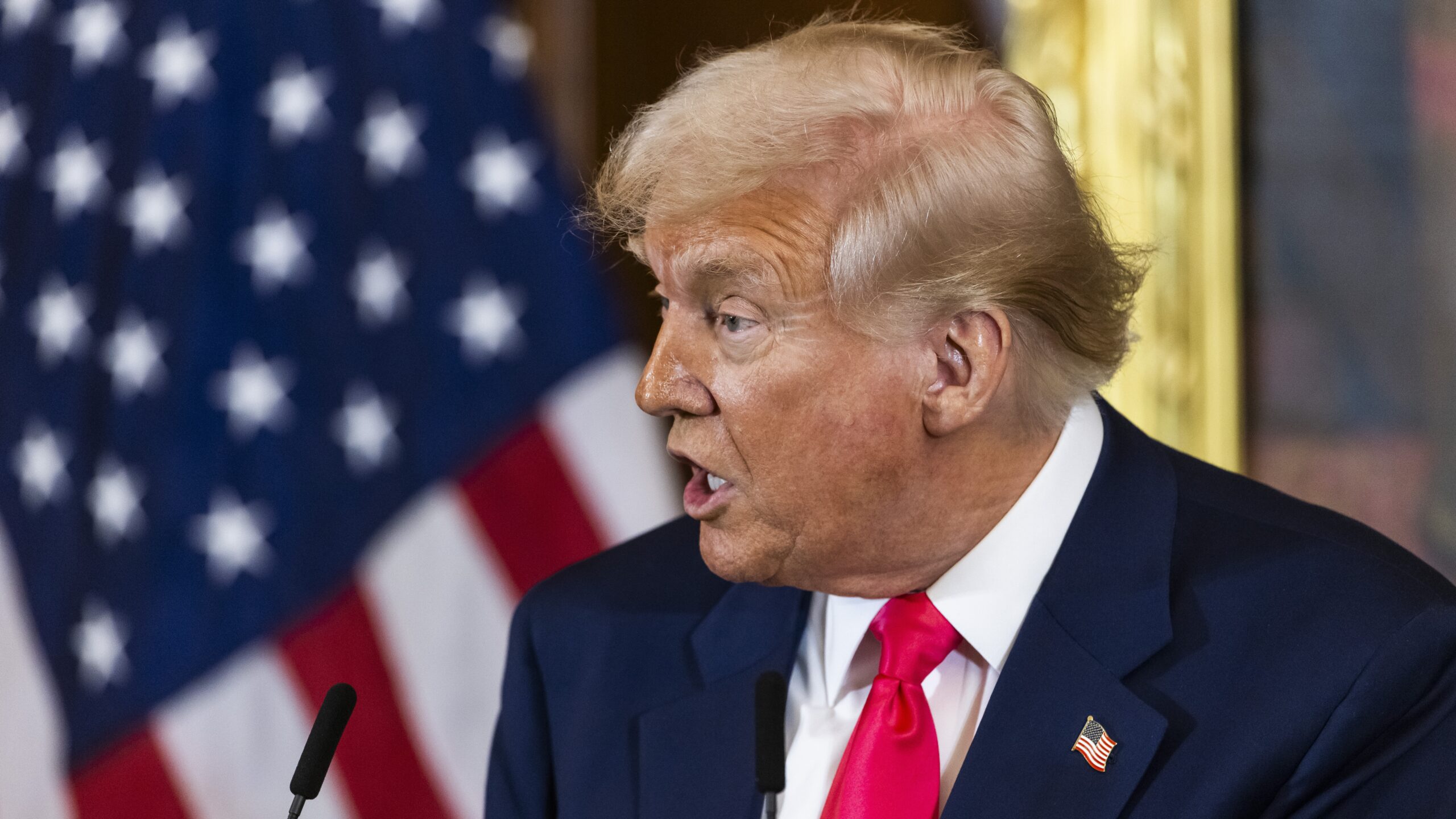 Трамп взбешен Путиным из-за его слов о Зеленском, дал месяц на прекращение огня