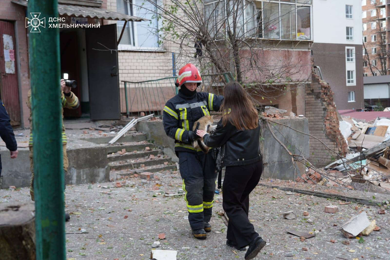 В Хмельницком в многоэтажке взорвался газ, разрушено несколько этажей – фото