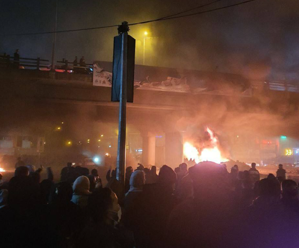 Тысячи жертв и арестов в Иране: власти приравняли протесты к “внутренней войне”