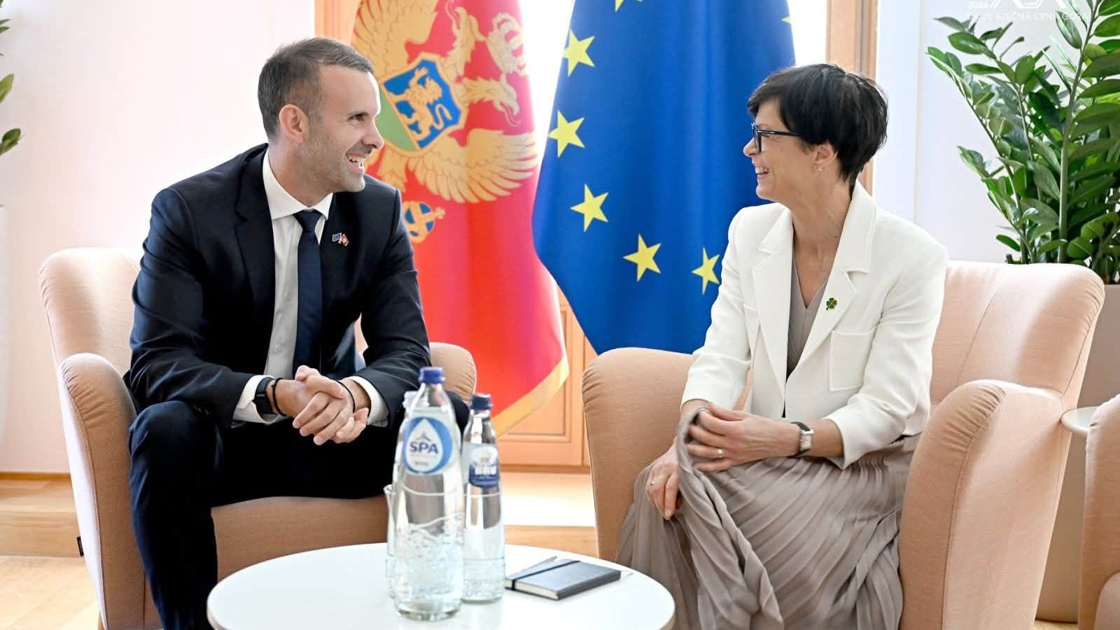 Чорногорія запровадила візи для росіян і білорусів