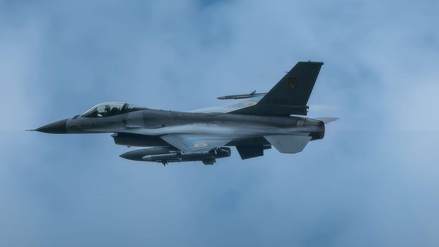 Bloomberg: Україна шукає снаряди для F-16. Хоче ними збивати реактивні дрони